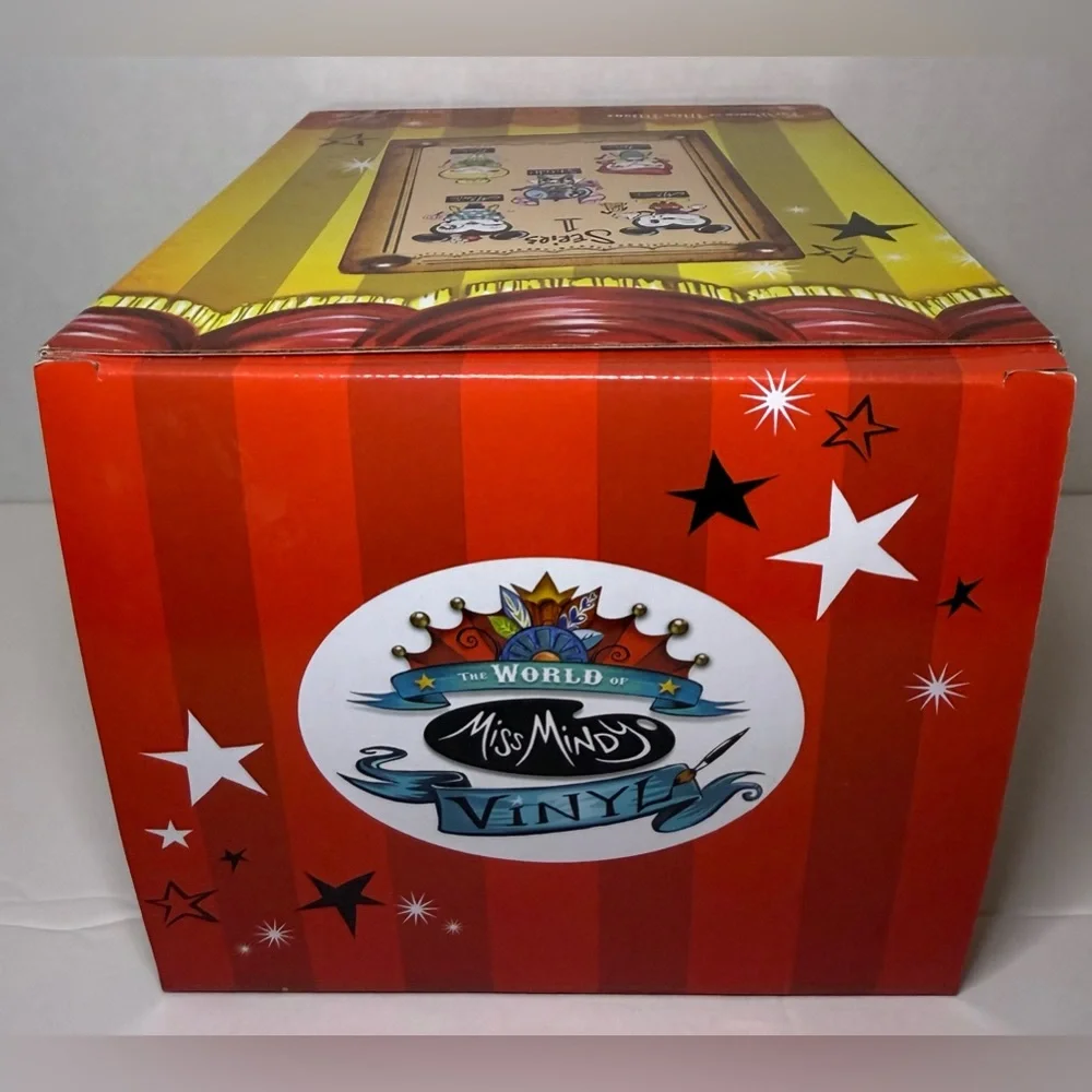 NIB World Of Miss Mindy Disney Showcase Collection Series 1 Stitch Vinyl Figure - Picture 8 of 9